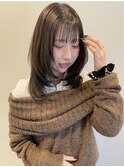 切れ毛もレイヤーで綺麗にお洒落に！