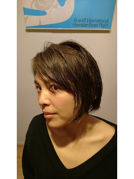 美容室 スタジアム(Stadium) ウエットショートボブ