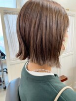 スイッチヘアー ティエス(SWITCH HAIR T.ES) 外はねボブでマリーンカラー