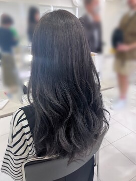 ワン 茅ヶ崎(ONE002) 透明感グレーカラー