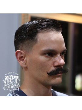 エーピーティートアウエスト(APT. TOR WEST) classic side part