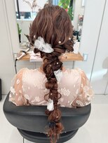 ロングヘアの編みおろし【清板】