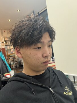 サム S+D HAIR COMMUNITY SAM 2ブロックスキンフェードツイストスパイラル