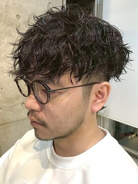 デプト(DEPT.) スペインカールフェードメンズカットツイストスパイラルパーマ