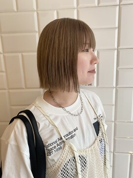 ニード(need) ナチュラルベージュミニボブ