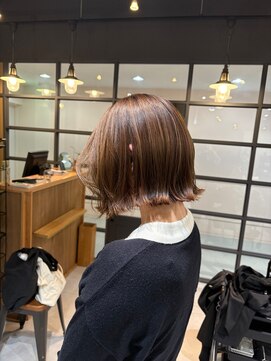 ニール(Neale.) くびれボブ11.15暗めカラー