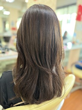 アークスヘアー フレンチカジュアル大人美人小顔束感ウルフパーマミニウルフ