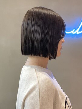 オリーブグレー/ボブ/顔周り/小顔/ショート/髪質改善/縮毛矯正