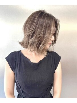 エルサ ザ リープ(ELSA the leap) 【ブリーチカラー/ダブルカラー】バレイヤージュ/ミルクティー