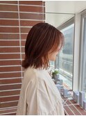 伸ばしかけを楽しむ♪オレンジベージュのミディアムレイヤー