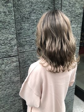 ギグス 栄店(gigs) ミルクティーグラデーション