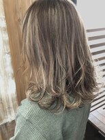 バンビ プライベート サロン(Bambi private salon)&nbsp;パールベージュハイライトグラデーションカラー*Bambi松平愛