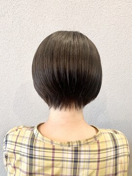 ピークツー 吉祥寺(PEAK2) 前下がりショートボブ