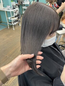 リーホリエ(Lee Horie) 【Rie】グレージュカラー