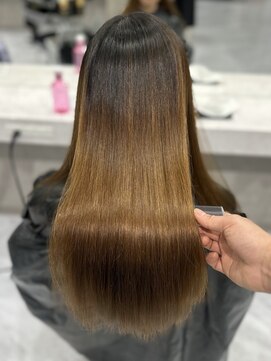 MRN. 新宿西口 髪質改善トリートメント/イメチェンヘアスタイル/美髪のススメ