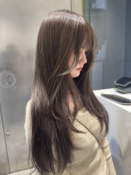 ガリカ 大名(Gallica) オリーブベージュカラーとレイヤーカット