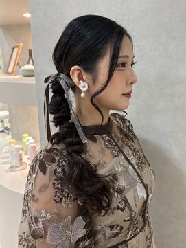 ヴィサージュアクト(VISAGE a.c.t) どこからみても可愛い♪サイド編みおろしアレンジ