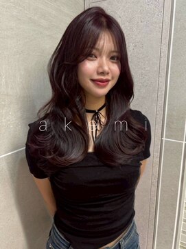 アケミ(akemi) 大人フェミニンレイヤーロング