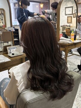 サンバイセライロ 千葉(SAN. by celilo) カール/セミディ/シアーカラー/姫カット/千葉駅