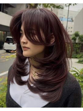 ヌエン 渋谷(NU/EN) 春にオススメ！重軽バタフライレイヤー×ボルドーカラー