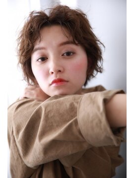 ネオリーブ クーロ(Neolive curro) ショート×透明感フォギーベージュ