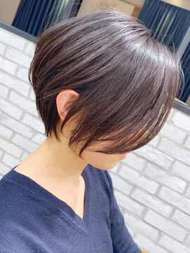 アヴァロン(AVALON) 30,40代にオススメ！前髪長めの【丸みショート】×イルミナ