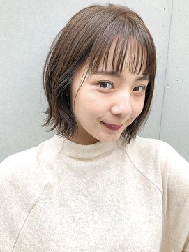 ミィ 表参道(mee.) 【mee.】 外ハネボブアッシュブラウンネオウルフ