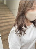ミルクティーベージュ
