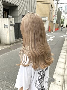 フリーラ 表参道(freera) ＠kamiishi＿freera ミルクティーベージュ　ラフウェーブ