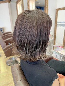 コワファースト 大分(COIFF1RST) 透明感バツグンのグレージュ