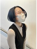 くすみネイビーとモード感ボブ【ラクレ/西大分】
