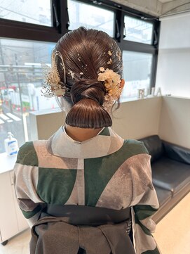 ルラブランシェ(Rula branche) 卒業式タイトシニヨン