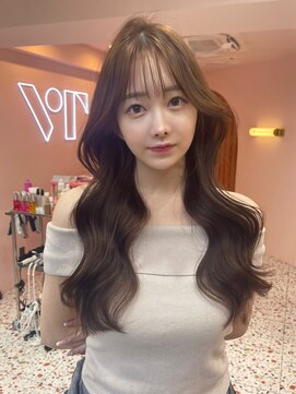 ボタン シブヤ(VOTAN SHIBUYA) 韓国風/内巻き/セミロングヘア/20代/30代