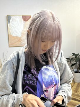 ラニヘアサロン(lani hair salon) ホワイトシルバー/ウルフカット/ハイトーン/レイヤーカット