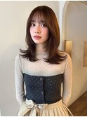 セミロング レイヤーカット 顔周り くびれヘア ベージュ 20代