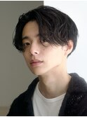 ミディアム　センターパート　ニュアンスパーマ　スパイラル