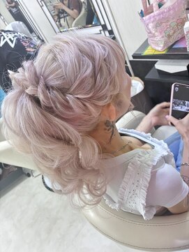 ベルグロー(BELLEGROW) ポニーテール/ゆるふわヘア/お呼ばれヘア