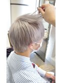 creamy　white　silver
