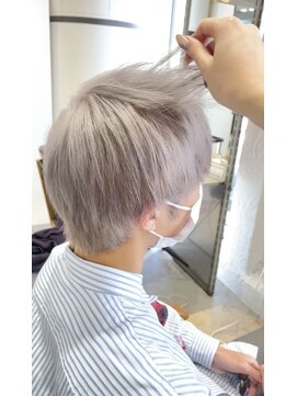 creamy　white　silver