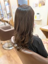 フリージア(freesia) 30代40代50代/大人巻き髪スタイル/ゆるふわロング