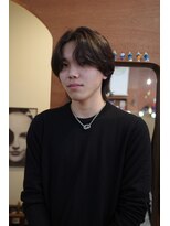 エディ(Edy)&nbsp;メンズセンターパートマッシュウルフカルマヘアニュアンスパーマ