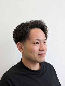 ワンワンオー バーバーショップ 博多店(@110 BARBER SHOP) センターパート