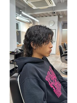 メンズサロン Vii men's west 大宮西口【07/03 NEW OPEN（予定）】 隼也/海外風パーマ/サーフカール/波巻き/大宮