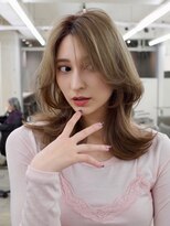 ヒュー 広島(HEW)&nbsp;くびれ小顔レイヤー