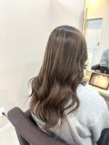 カミエ(kamie)&nbsp;ツヤ感×透明感のブラウンロング