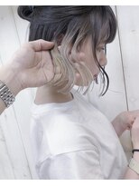 イェッカ(YECCA)&nbsp;コントラストインナーカラー＋ホワイトベージュ＊