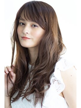 ビューティーアンドケアカロン(Beauty and Care CALON) 艶とまとまりの中にこなれ感を出したブランジュカラー