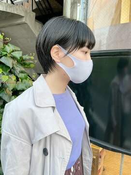 アクト(ACT) 耳かけ/黒髮/大人ショート