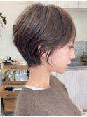 大人かわいい美髪ホワイトグレージュ ネビージュショートボブ