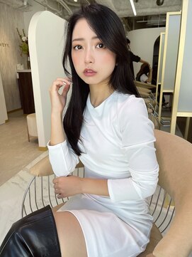 ヴェイ(VEYY.) 韓国風くびれレイヤースタイル